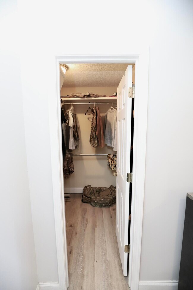 Building Photo - 3245 Arborwood Dr
