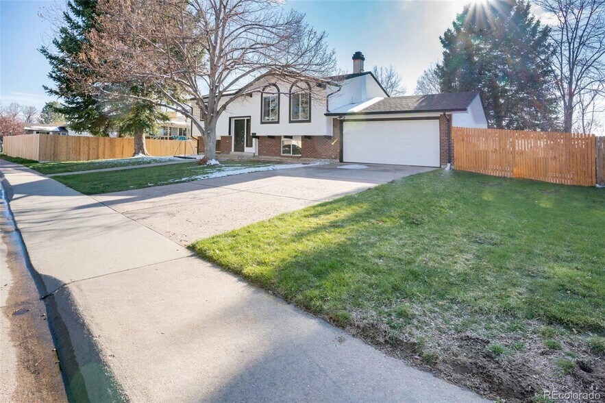 Building Photo - 7373 E Fremont Dr