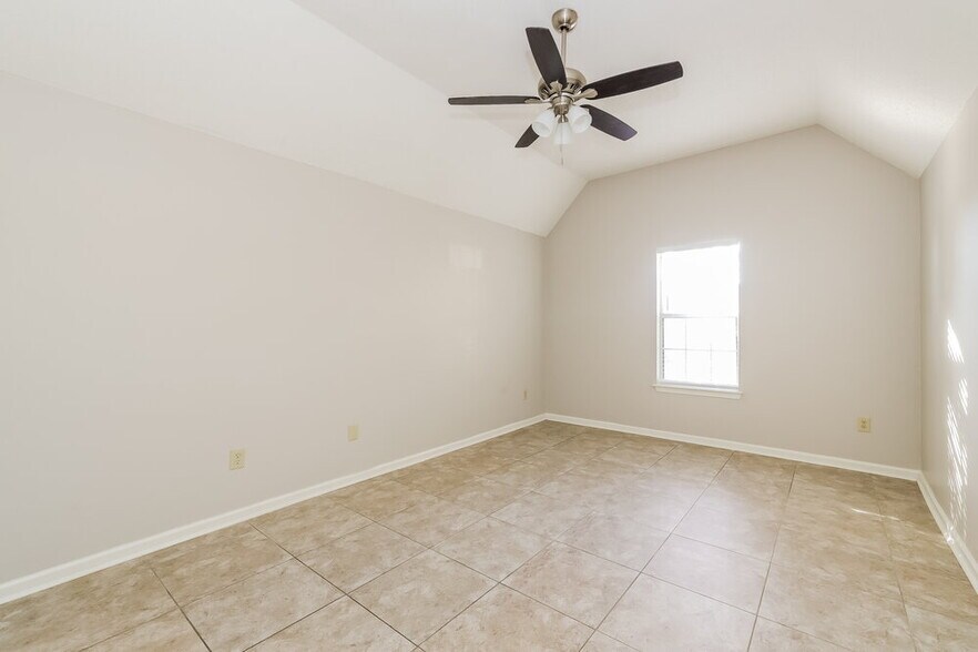 Building Photo - 2612 Appling Glen Dr