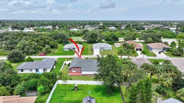 Building Photo - 1530 SW Escobar Ln