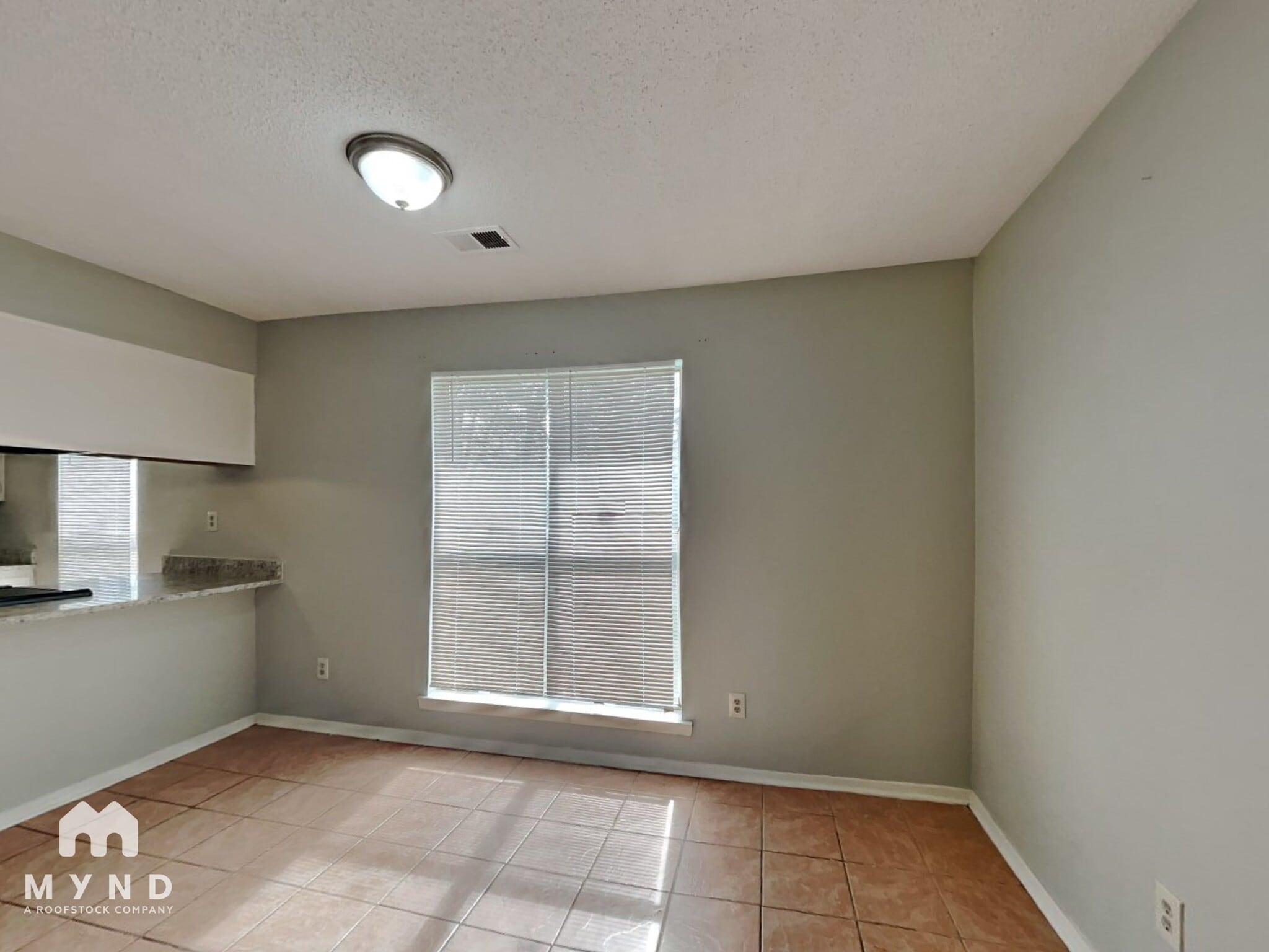 Building Photo - 3355 Carroll Dr