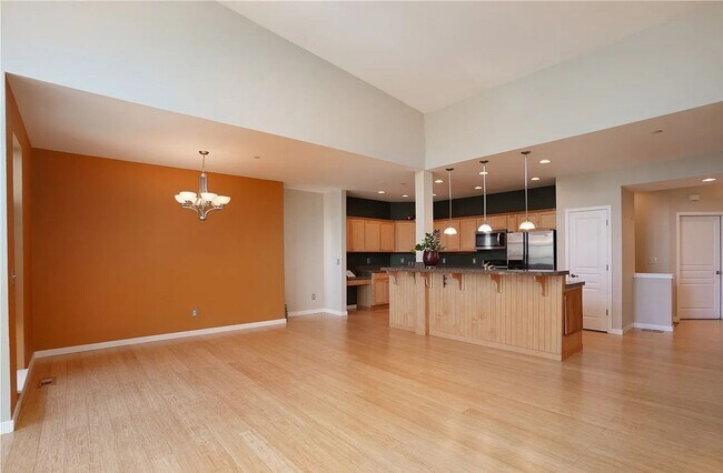 Building Photo - 2357 Yakima Ct