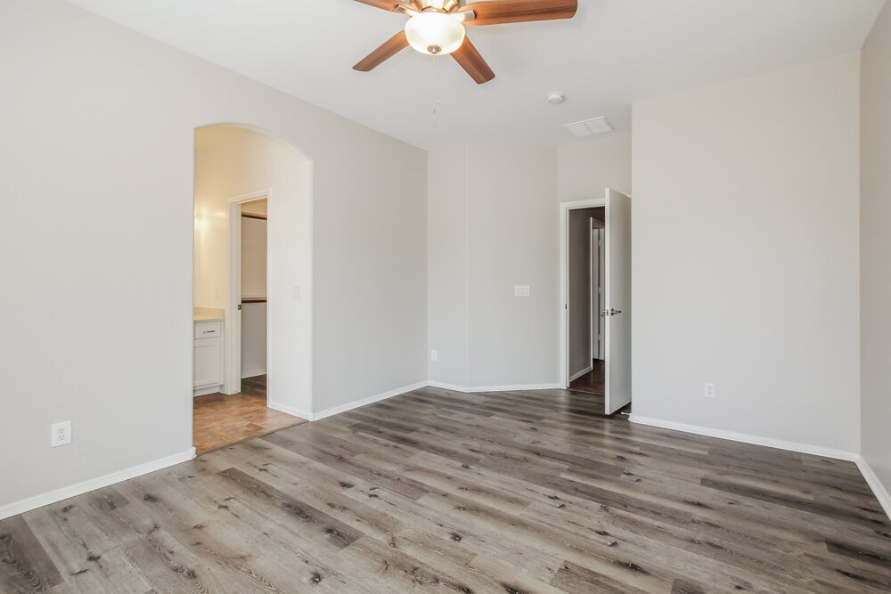 Building Photo - 8413 W Sonora St