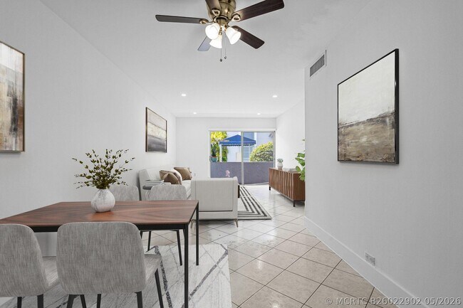Building Photo - 9227 SW 87th Ave