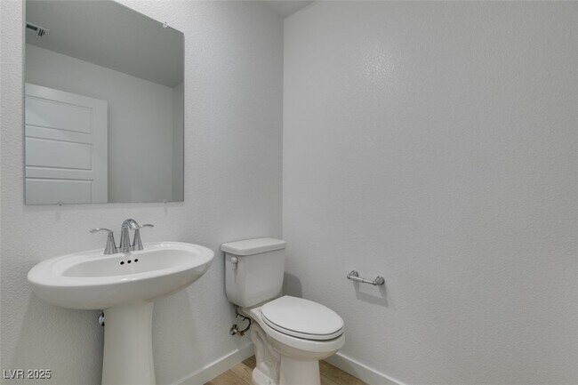 Building Photo - 945 Jigglypuff Pl