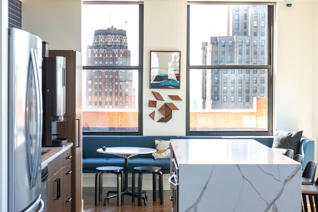 Building Photo - 1150 Griswold St