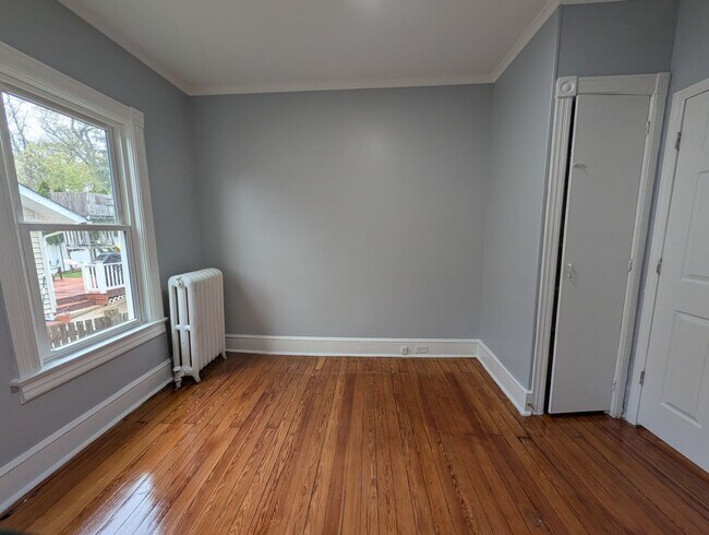 Building Photo - 677 Gerard Ave