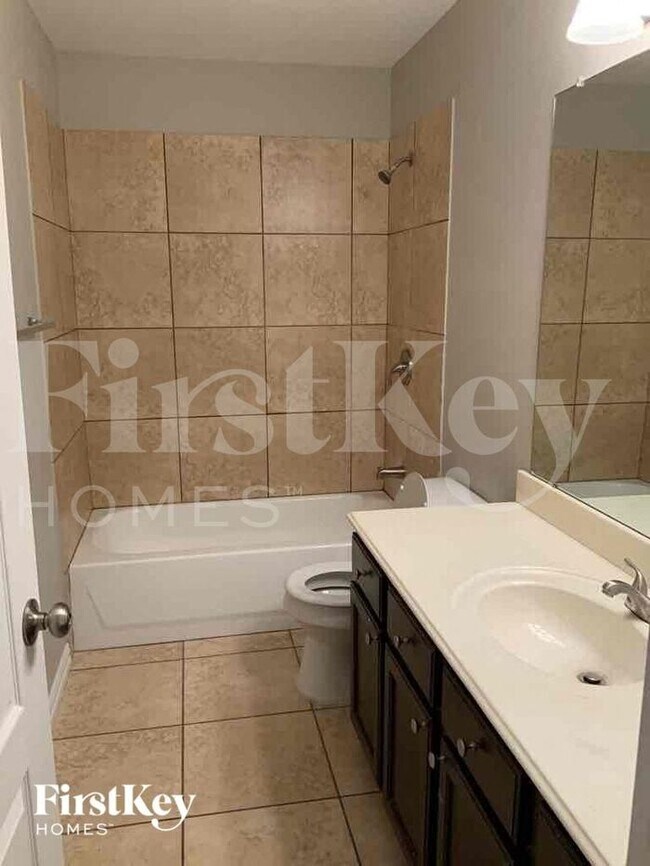 Building Photo - 219 Balsam Grove Cir