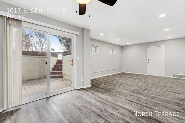 Building Photo - 1017 E 68th St