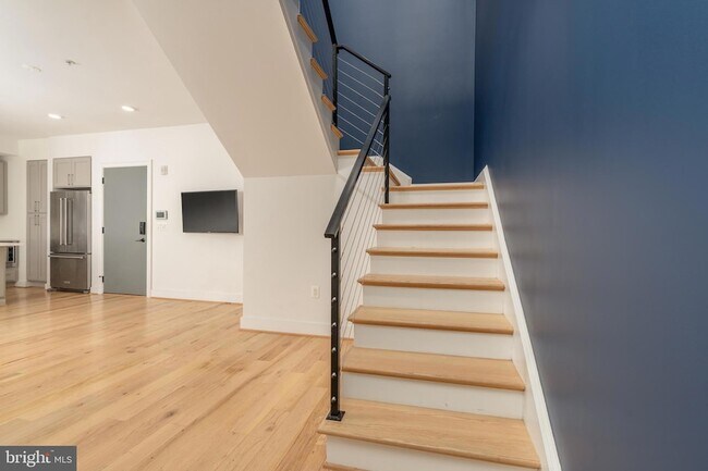 Building Photo - 811 Upshur St NW