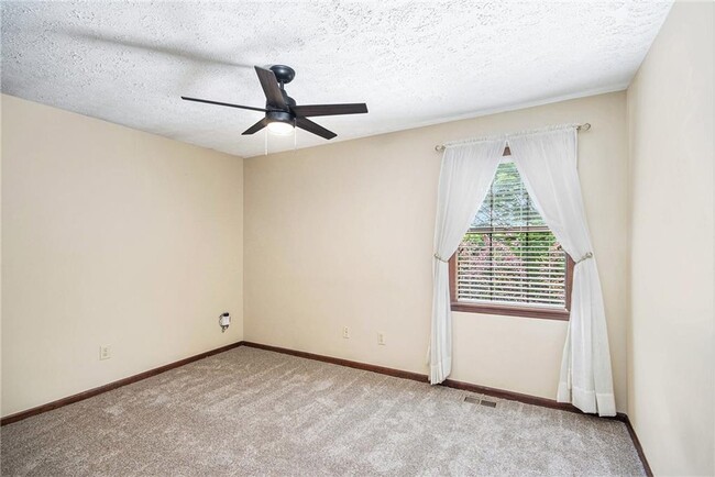 Building Photo - 443 St Patrick Dr SW