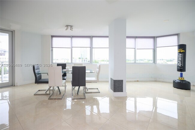 Building Photo - 7135 Collins Ave