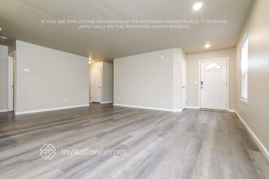 Building Photo - 16914 130th Ave E