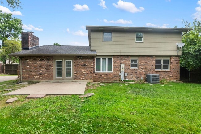 Building Photo - Beautiful Home in Cape Girardeau!