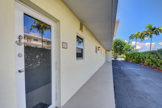 Building Photo - 6520 N Ocean Blvd