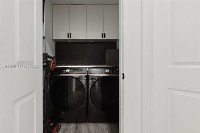 Building Photo - 12735 SW 49th Ct