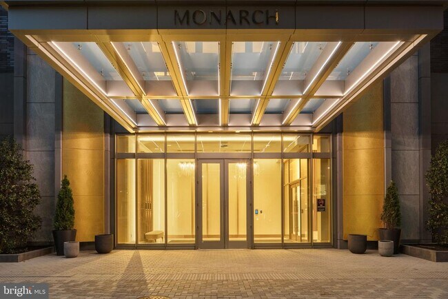 Building Photo - 7887 Jones Branch Dr