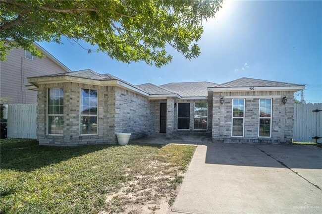 Primary Photo - 407 Delia Ave