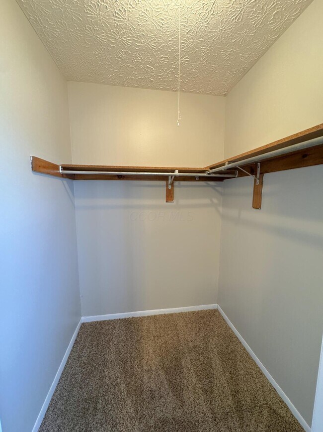 Building Photo - 2596 Sawbury Blvd