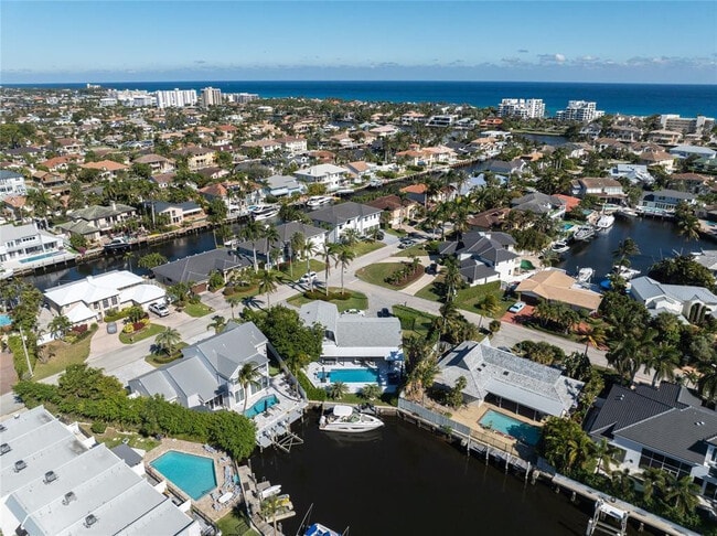 Building Photo - 3000 Jasmine Terrace