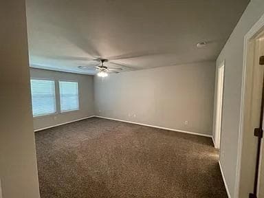 Building Photo - 2025 Sara Vista Dr