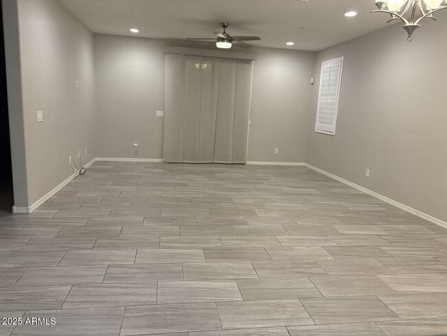 Building Photo - 11554 W Lone Tree Trail