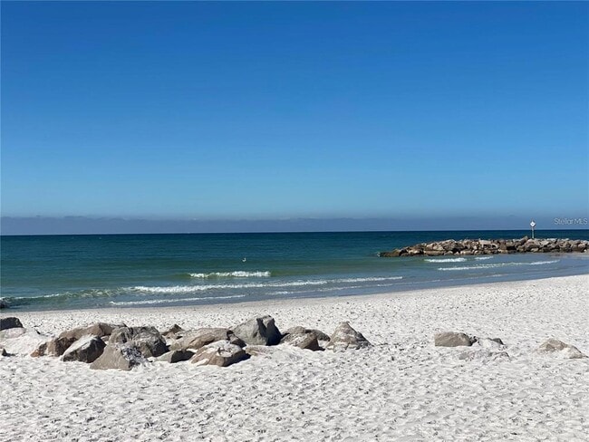 Building Photo - 7003 Sunset Way