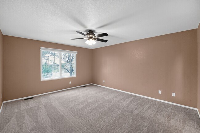 Building Photo - 20600 E Dartmouth Dr