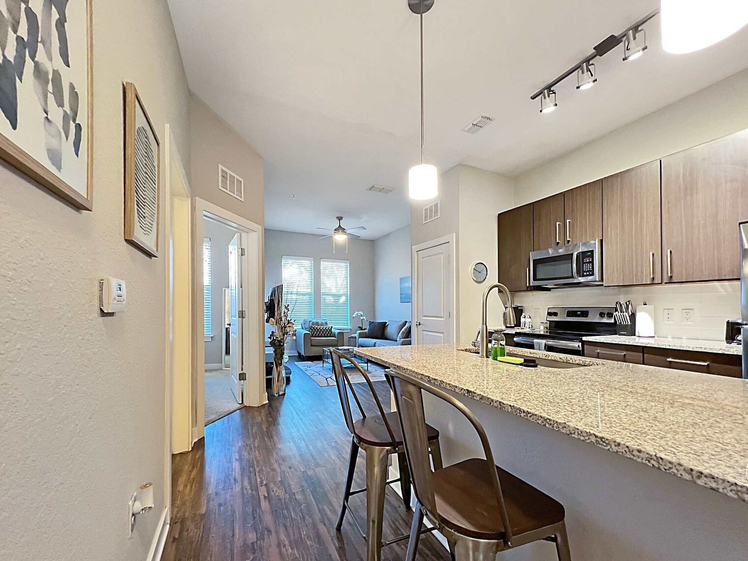 Building Photo - 2615 N Grady Ave