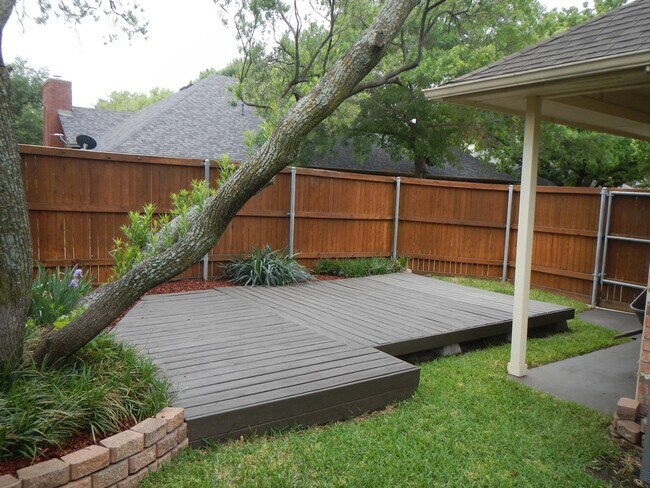 Building Photo - Amazing home - minutes from Grapevine Main...