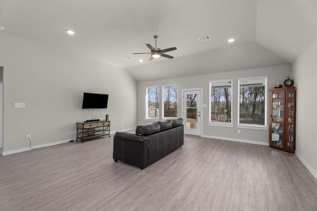 Building Photo - 713 Ivory Crk Ct