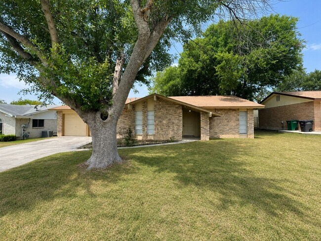 Building Photo - 4231 Eagle Nest Dr