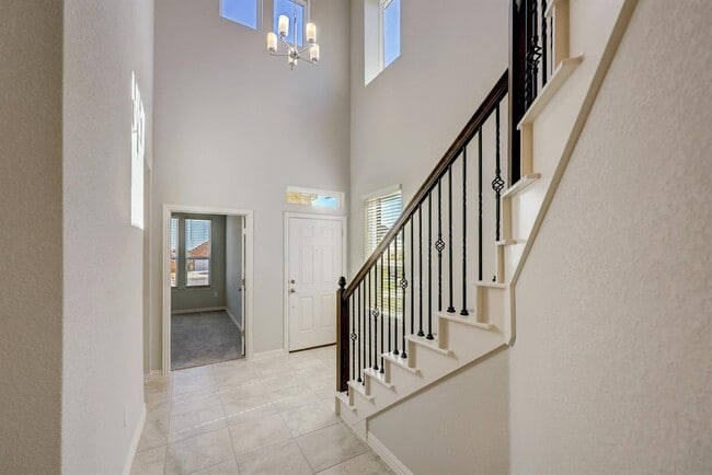 Building Photo - 4507 Cool Gray Cv