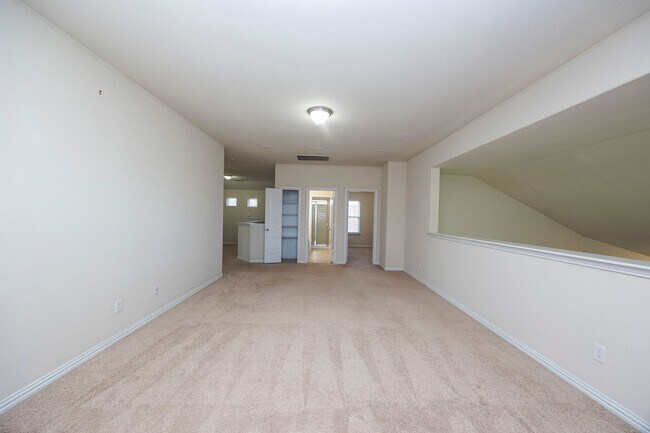Building Photo - Elegant 5-Bedroom Home in Frisco ISD with ...