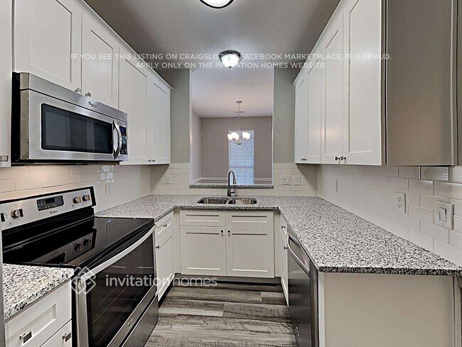 Building Photo - 1123 Hipp Rd