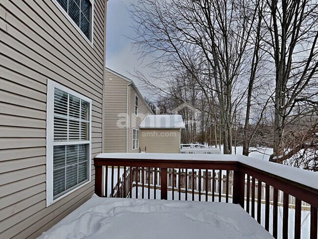 Building Photo - 5954 Courtney Pl