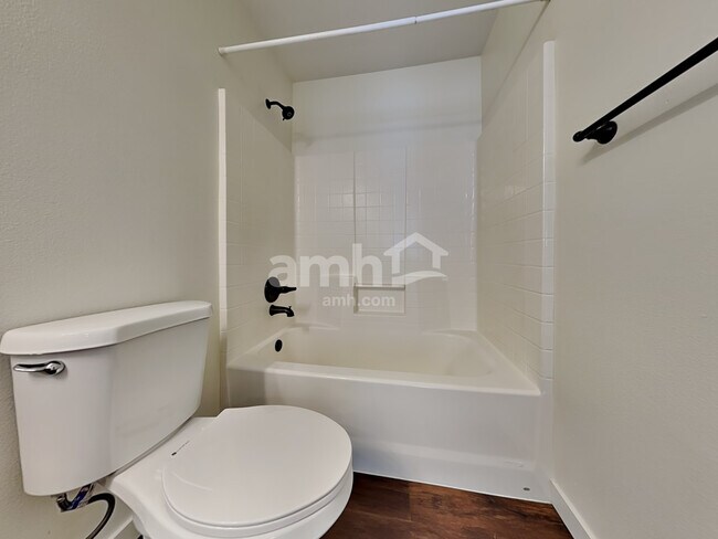 Building Photo - 9944 Terra Glenn Street Southeast