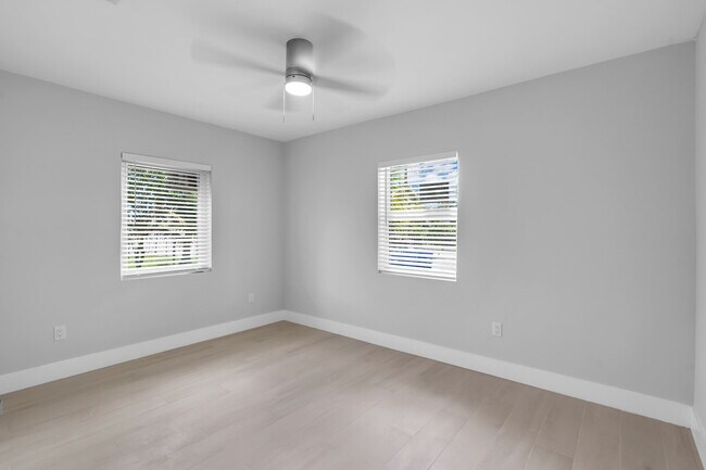 Building Photo - 351 NE 82nd St