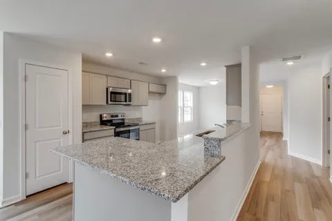 Building Photo - 1039 Begonia Dr