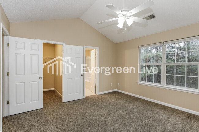 Building Photo - 510 Sweet Thorne Rd