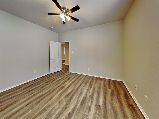 Building Photo - 1707 Country Crest Ln