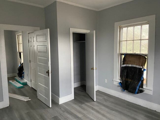 Building Photo - 1230 Old Wilkesboro Rd