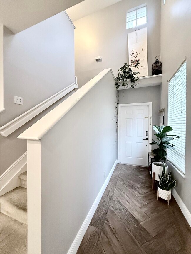 Building Photo - 9138 Villa Palma Ln