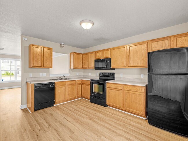 Building Photo - 210 Bridgewood Dr