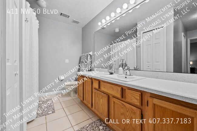 Building Photo - 411 NW 50th Blvd
