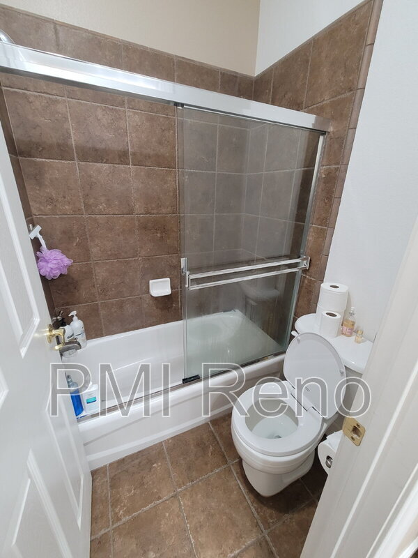 Building Photo - 5815 Slate Dr