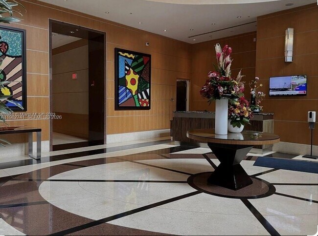 Building Photo - 253 NE 2nd St