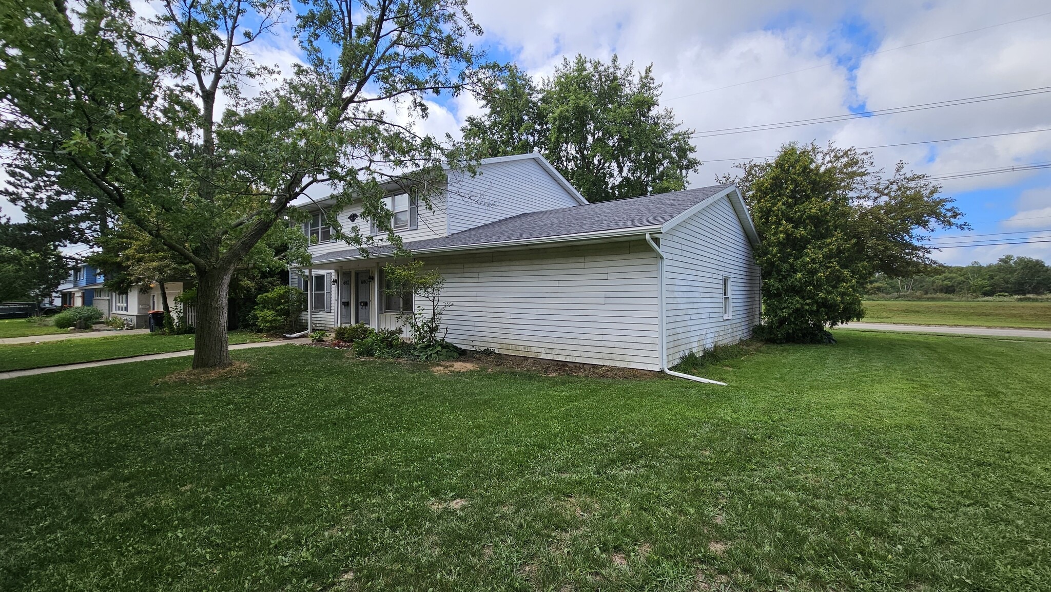 Building Photo - 680 Wildwood Dr