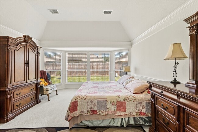 Building Photo - 427 Pinewood Ridge Dr