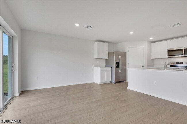 Building Photo - 532 Ilaria Ct